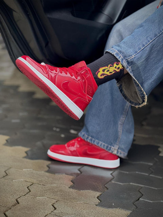 NIKE AIR JORDAN ONE SHOES